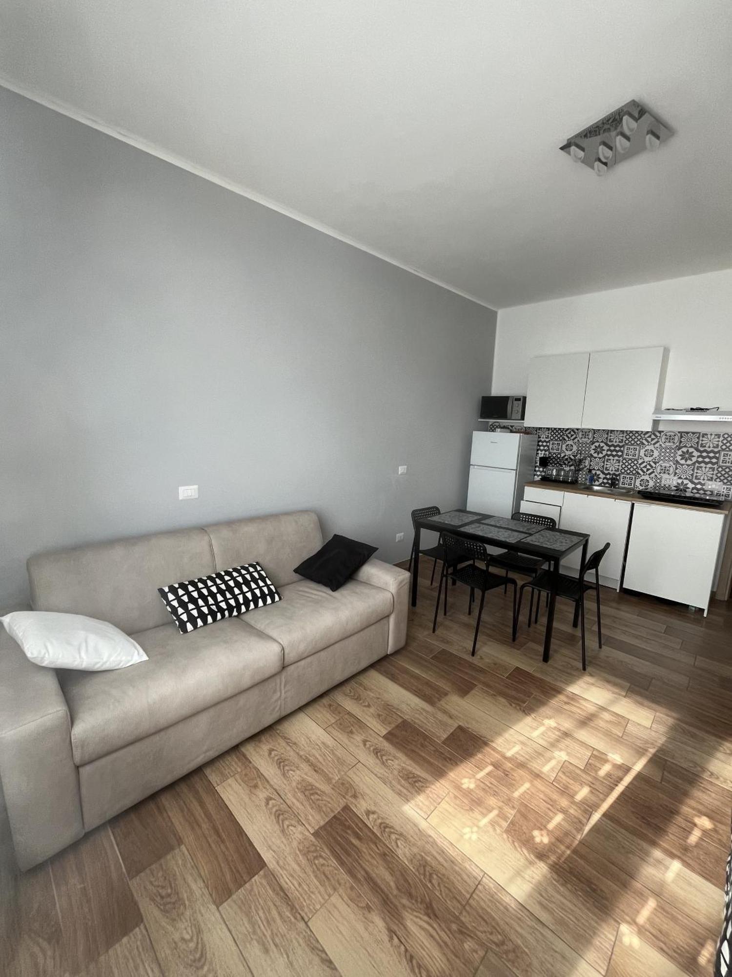Gioiahomes, Milan